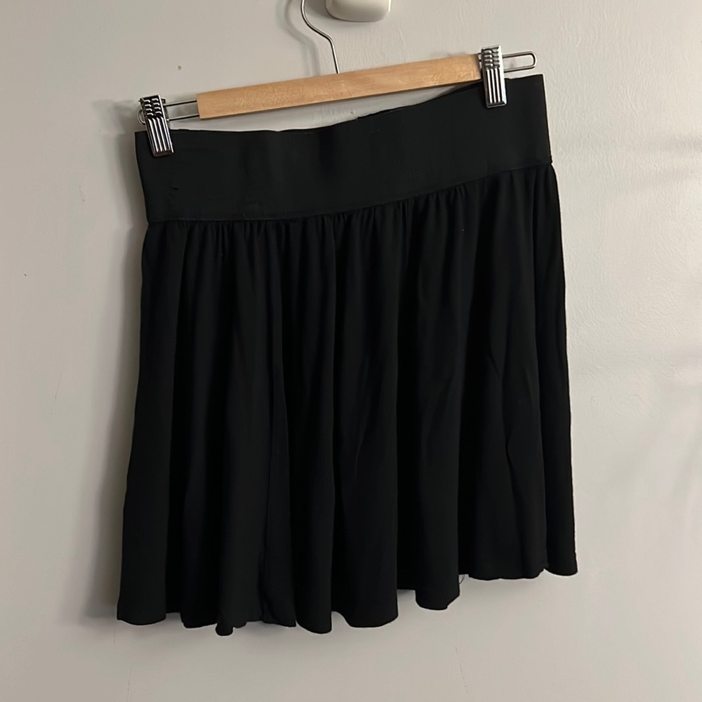 Black lightweight skirt